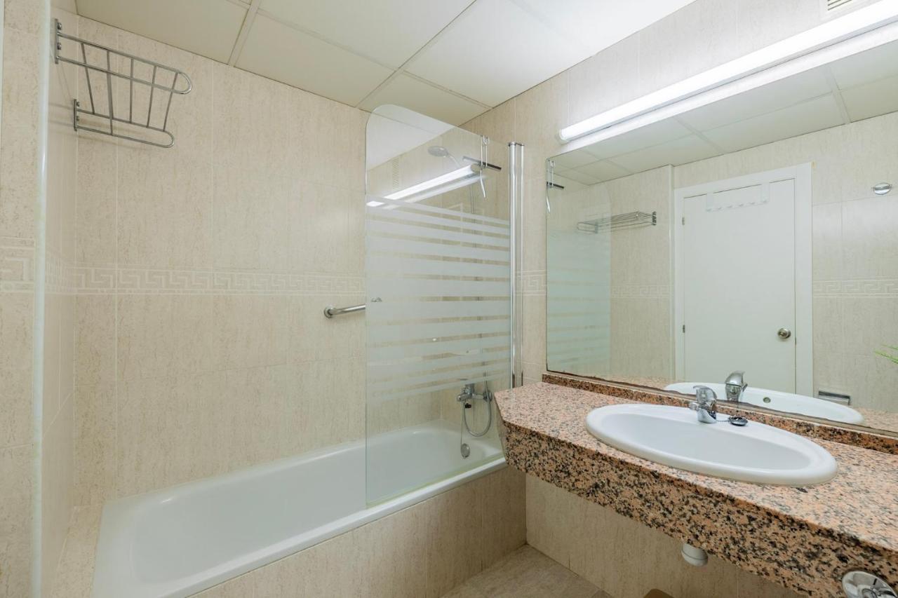 Uhc Michelangelo Apartments Salou Eksteriør bilde