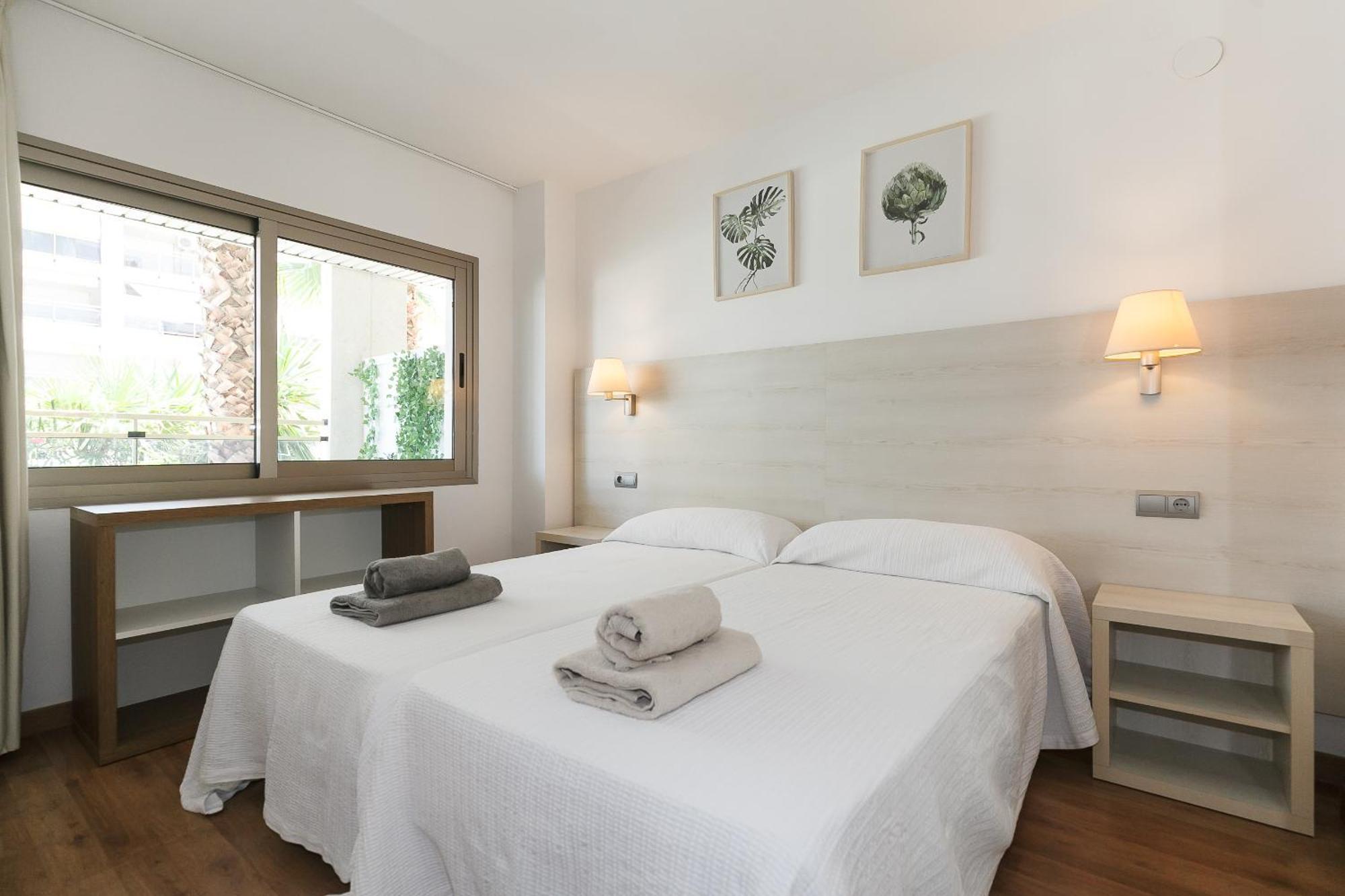 Uhc Michelangelo Apartments Salou Rom bilde