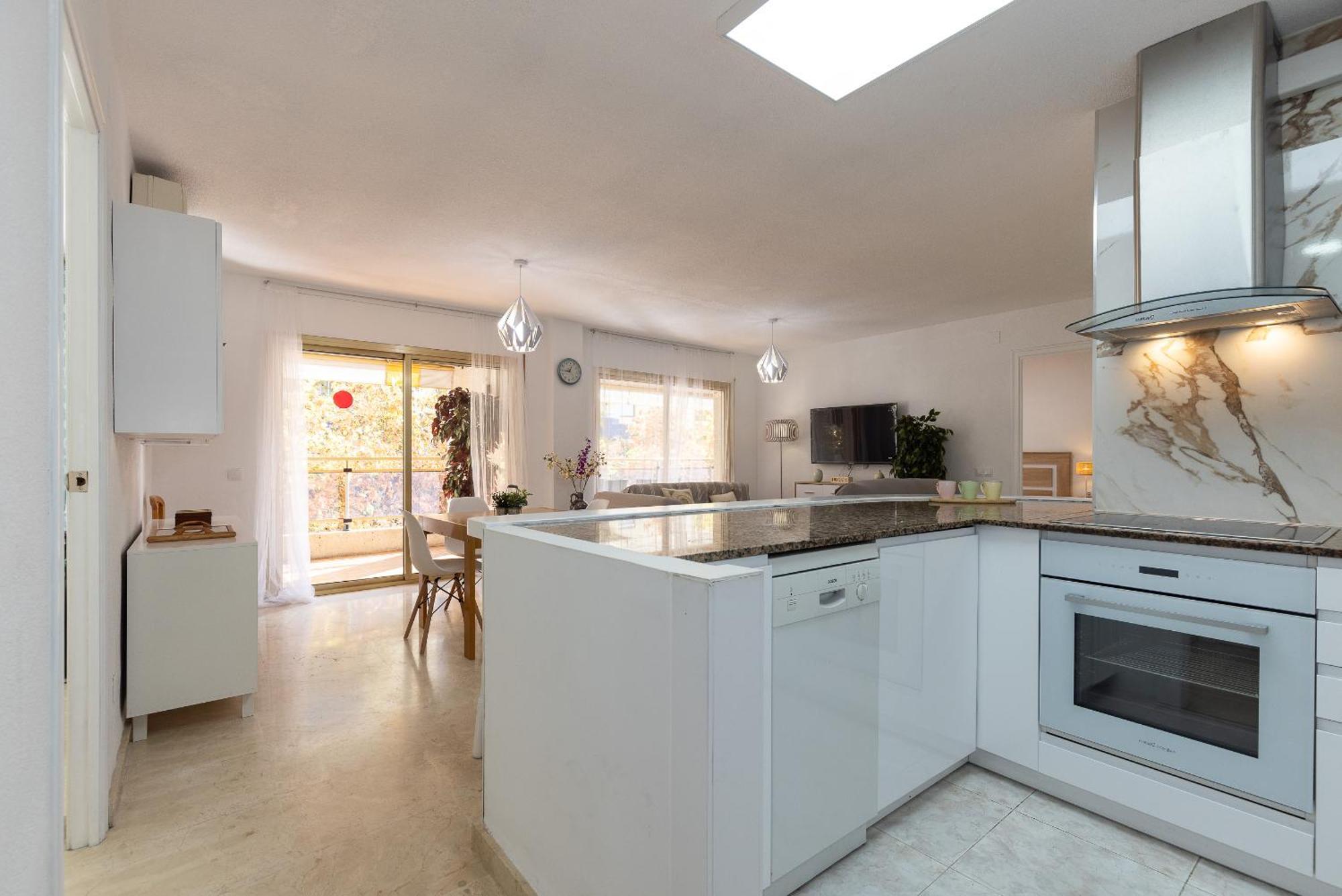 Uhc Michelangelo Apartments Salou Rom bilde