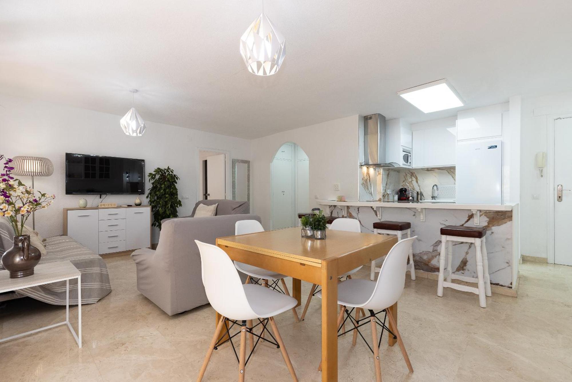 Uhc Michelangelo Apartments Salou Rom bilde