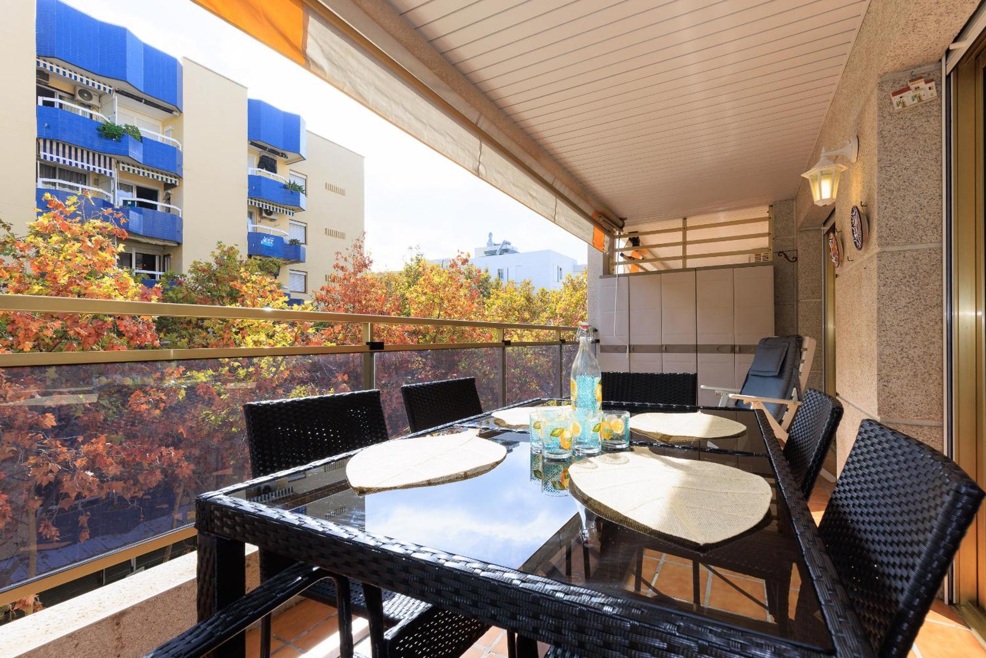 Uhc Michelangelo Apartments Salou Rom bilde